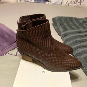 Journee Brown Ankle Boots size 8